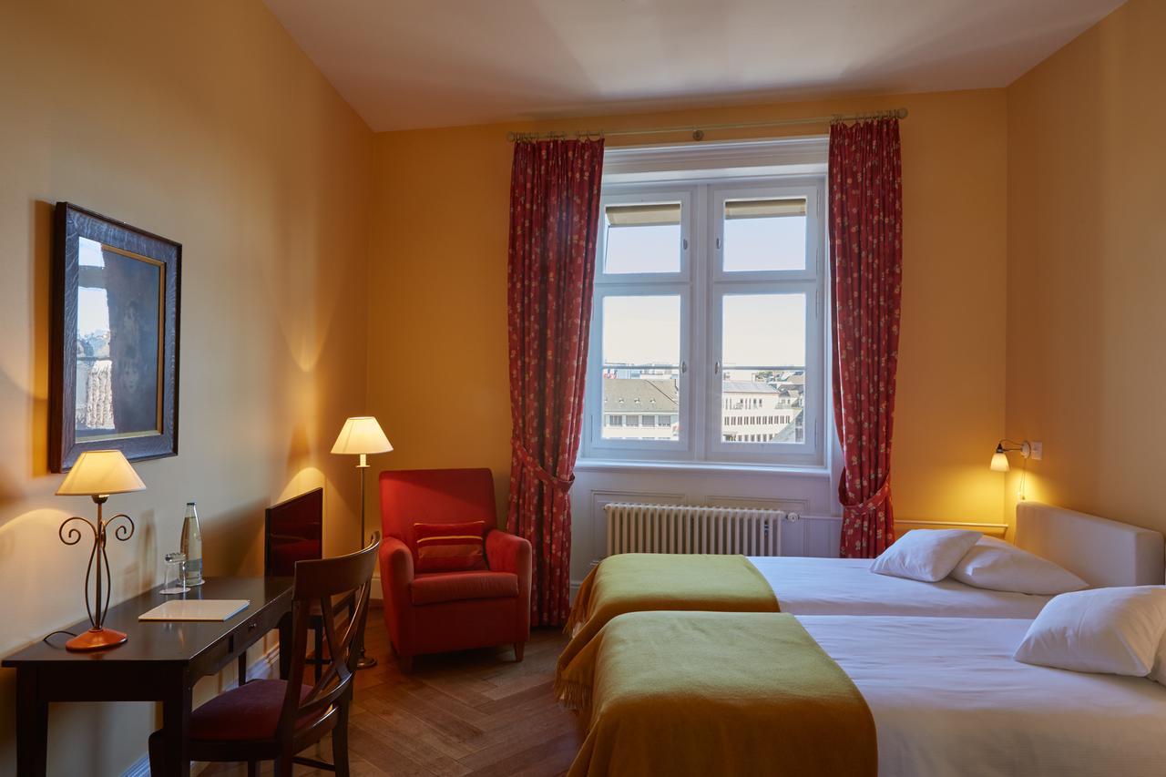Hotel Brasserie Au Violon بازل المظهر الخارجي الصورة